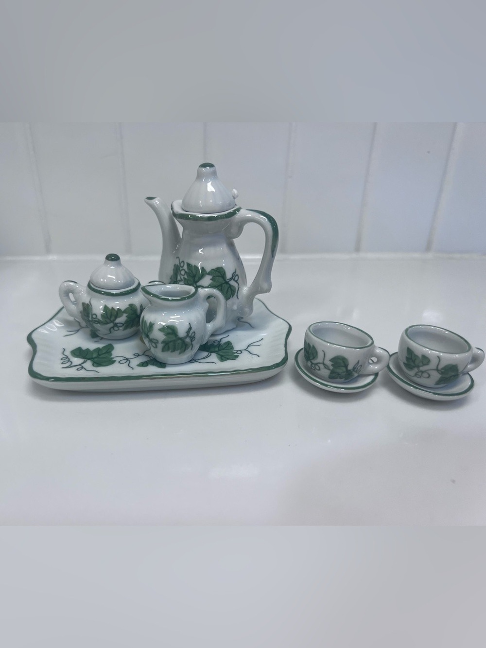 Dollhouse Miniature Tea Party Set Teapot Andrea By Sadek Green Ivy Pattern New